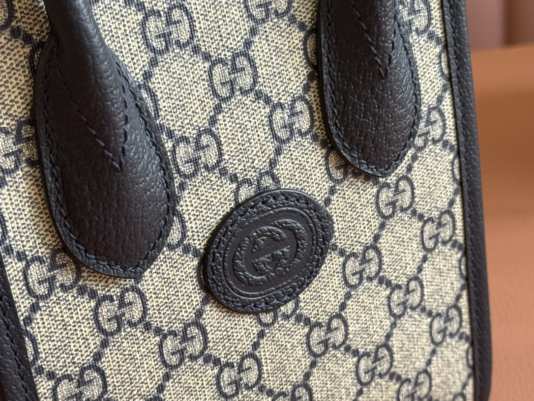 Gucci Satchel Bags